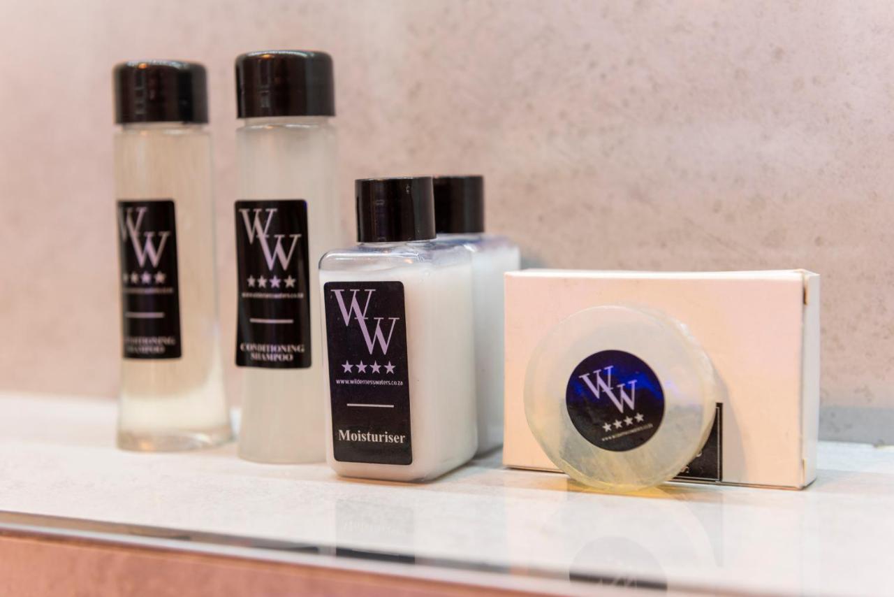 Wilderness Waters Boutique Suites - Adults Only Eksteriør billede